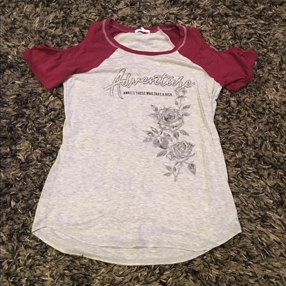 Cold Shoulder Tee NWOT